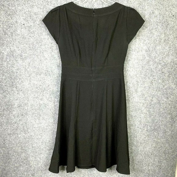 Nanette Lepore Fit & Flare Dress Women 4 Black Cap Sleeve - Picture 1 of 12